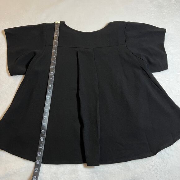 Romeo & Juliet Couture V-Neck Flowy A-Line Blouse Size Small NEW Minimalist - Picture 8 of 8